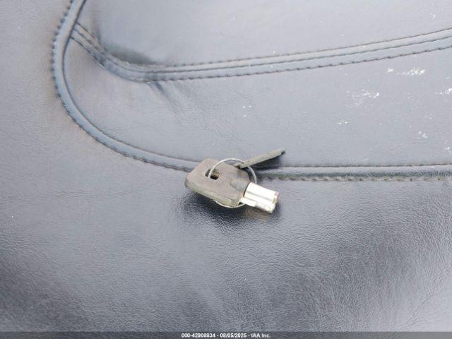 Harley-Davidson Flstc Image 12