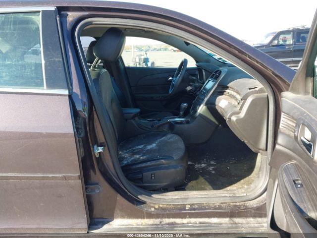 Chevrolet Malibu 1lt Image 12