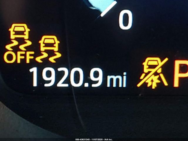 Ford Explorer Platinum Image 14