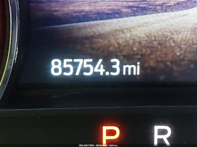 Ford Explorer Xlt Image 17