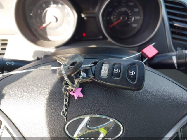 Hyundai ELANTRA Se Image 12