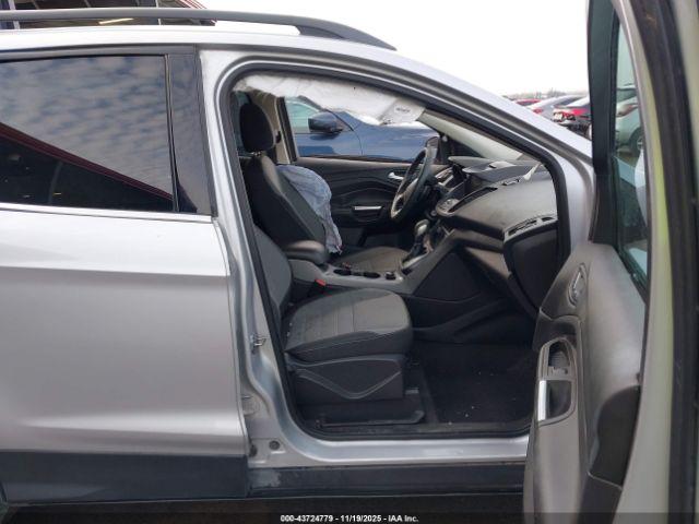 Ford Escape Se Image 2