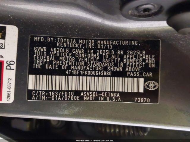 Toyota Camry Le Image 9