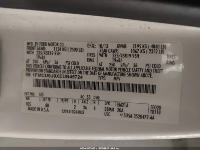 Ford Escape Titanium Image 13