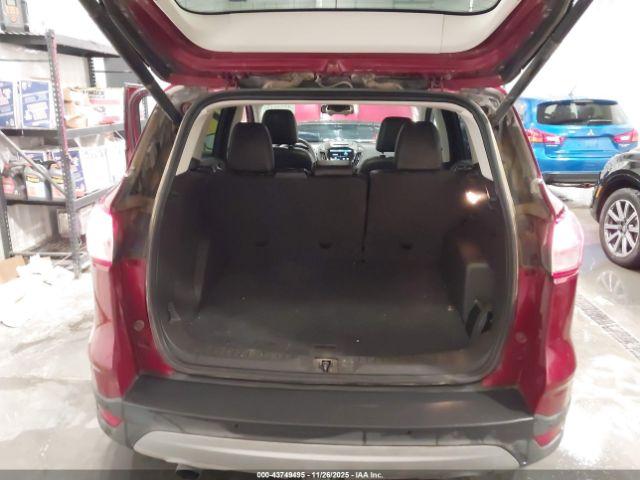 Ford Escape Titanium Image 16