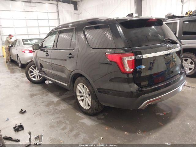 Ford Explorer Xlt Image 4