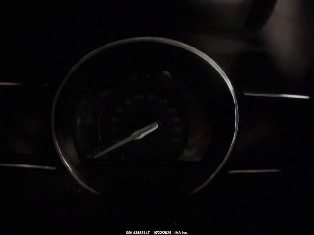 Ford Explorer Xlt Image 9