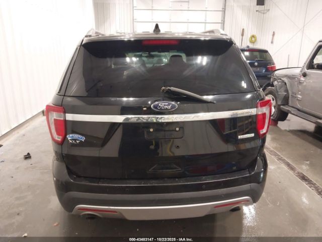 Ford Explorer Xlt Image 15