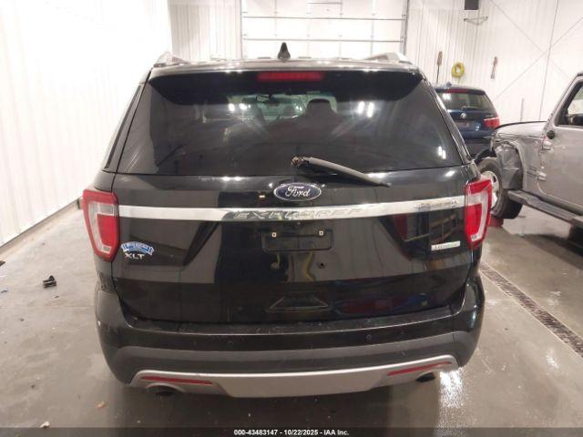 Ford Explorer Xlt Image 15