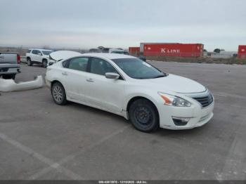  Salvage Nissan Altima