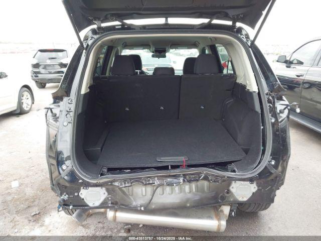 Nissan Rogue S Intelligent Awd Image 16