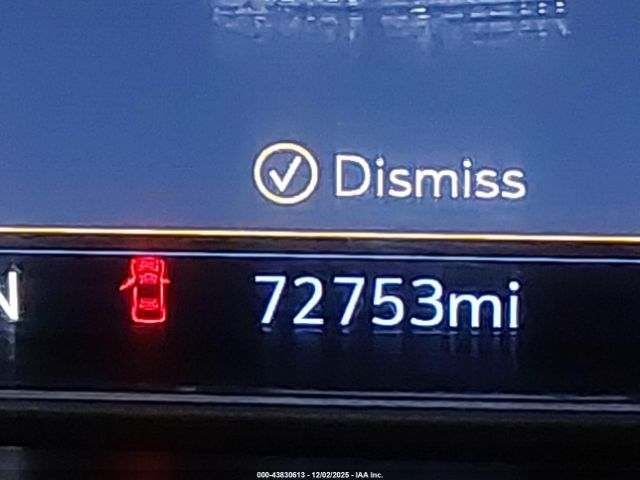 GMC Yukon 4wd Denali Image 12