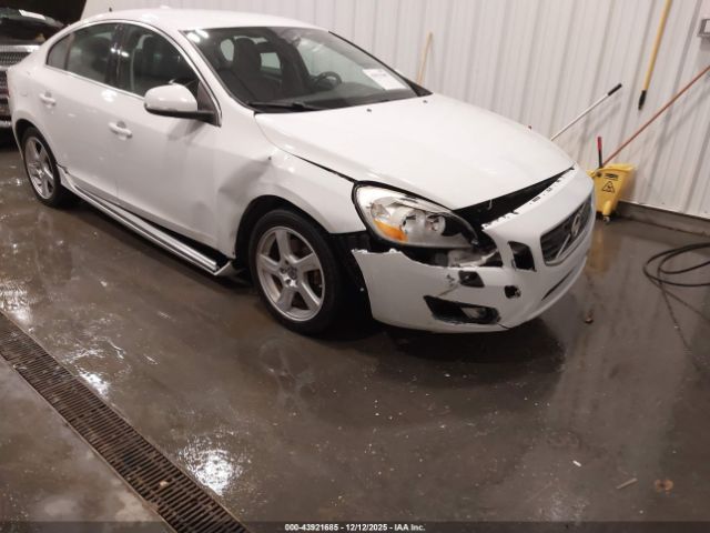 Volvo S60 T5 Image 2