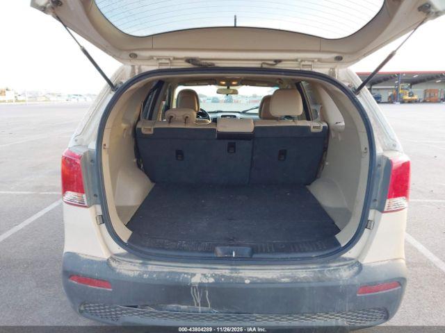 Kia Sorento Lx Image 12