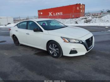  Salvage Nissan Altima