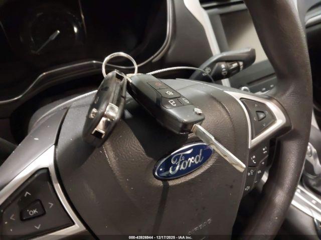 Ford Fusion Se Image 3