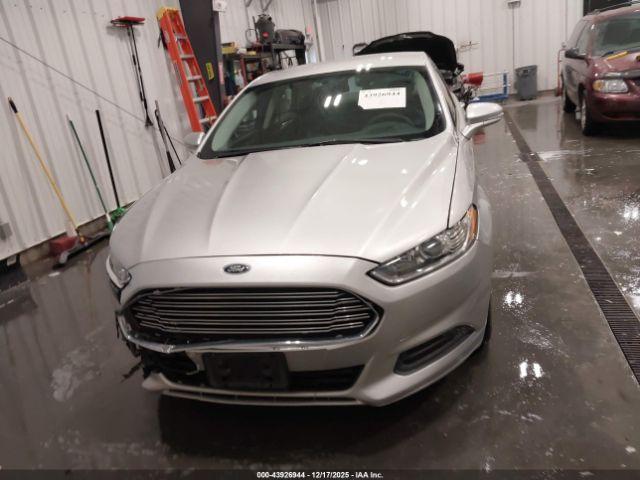 Ford Fusion Se Image 13