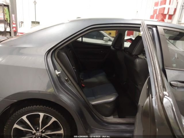 Toyota Corolla Se Image 13