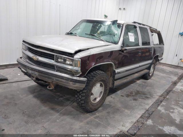 Chevrolet Suburban K1500 Image 9