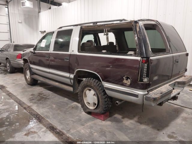 Chevrolet Suburban K1500 Image 10