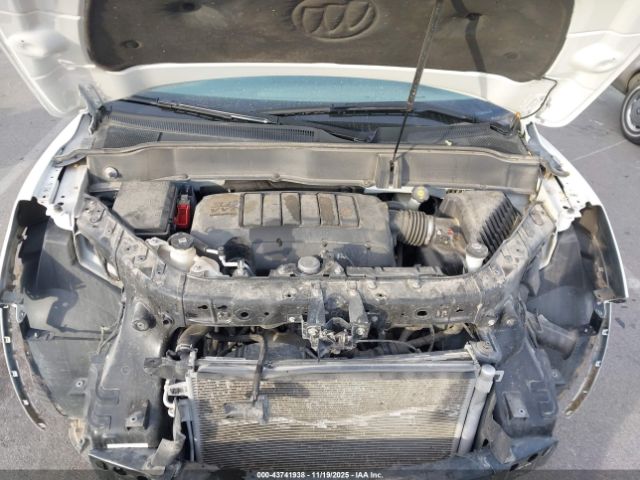 Buick Enclave Leather Image 12