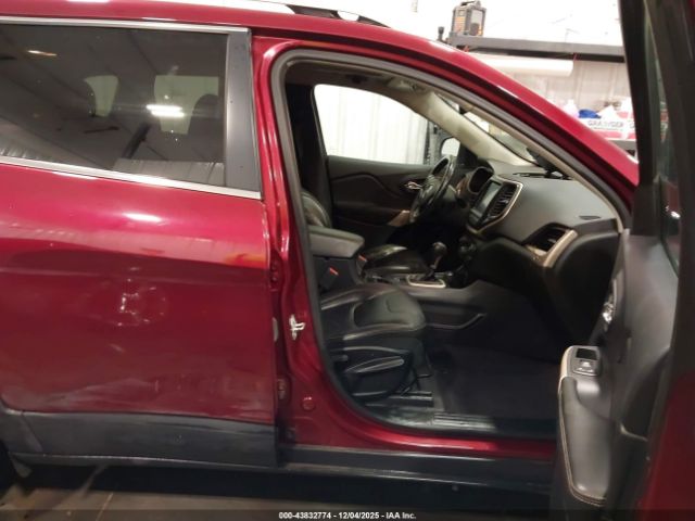 Jeep Cherokee Limited 4x4 Image 3