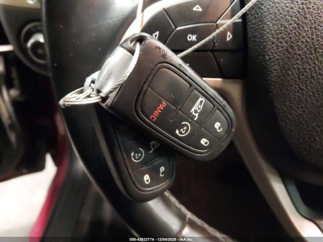 Jeep Cherokee Limited 4x4 Image 9