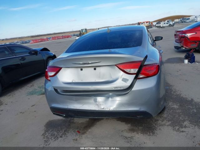 Chrysler 200 S Image 13