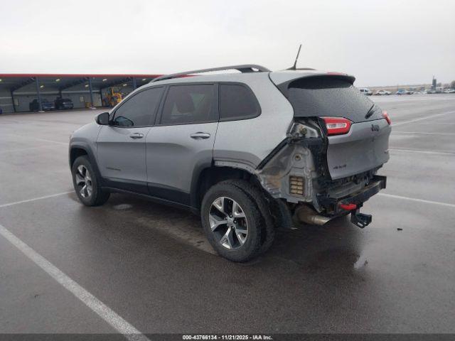 Jeep Cherokee Trailhawk Image 4