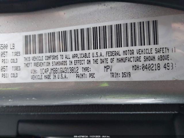 Jeep Cherokee Trailhawk Image 7