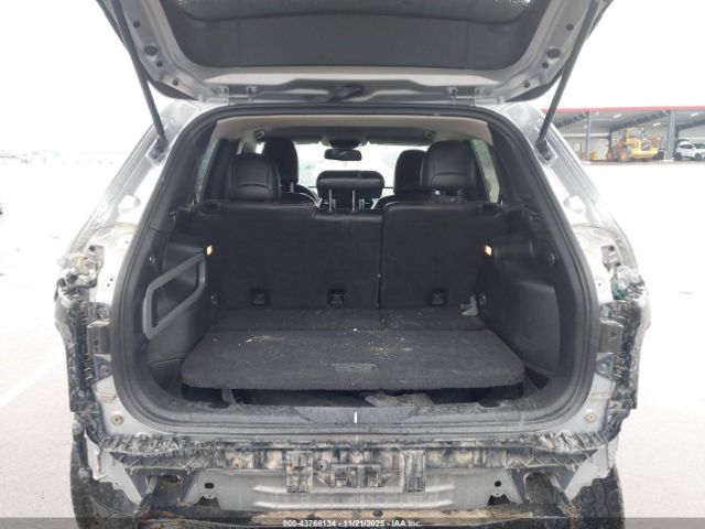 Jeep Cherokee Trailhawk Image 16