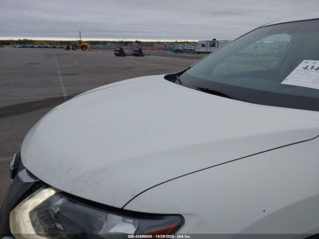 Nissan Rogue S Image 12