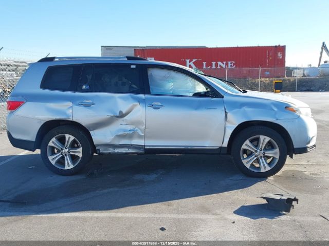 Toyota Highlander Limited V6 Image 9