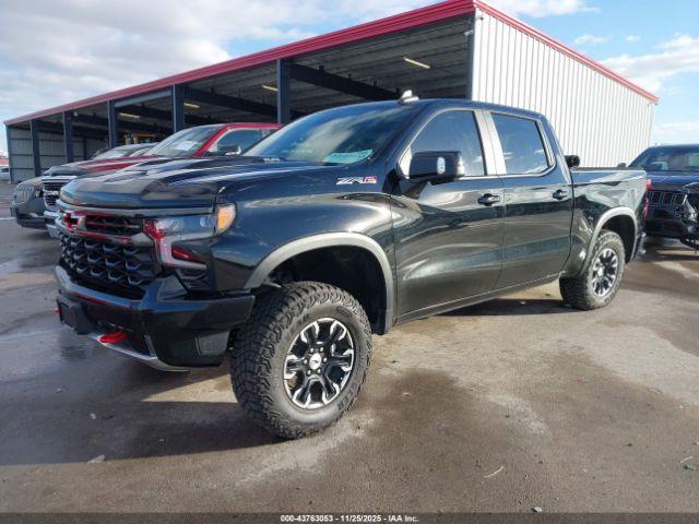 Chevrolet Silverado 1500 4wd  Short Bed Zr2 Image 3