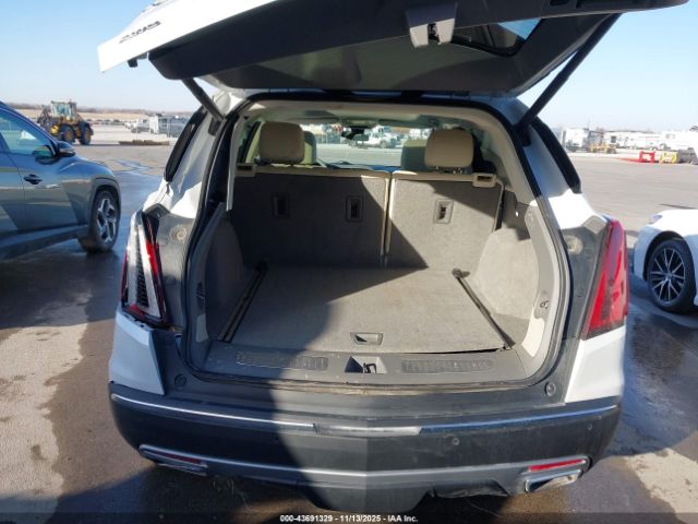 Cadillac XT5 Awd Premium Luxury Image 9