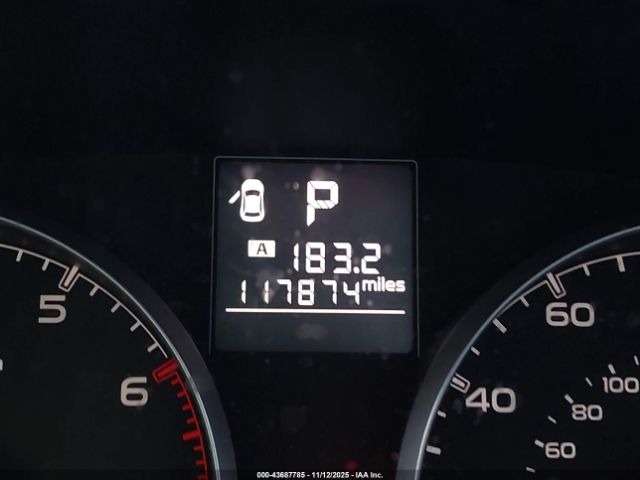 Subaru Outback 2.5i Image 4