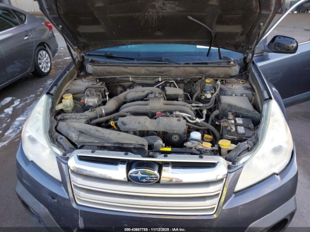 Subaru Outback 2.5i Image 5