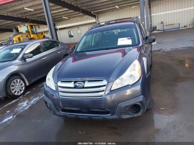 Subaru Outback 2.5i Image 8