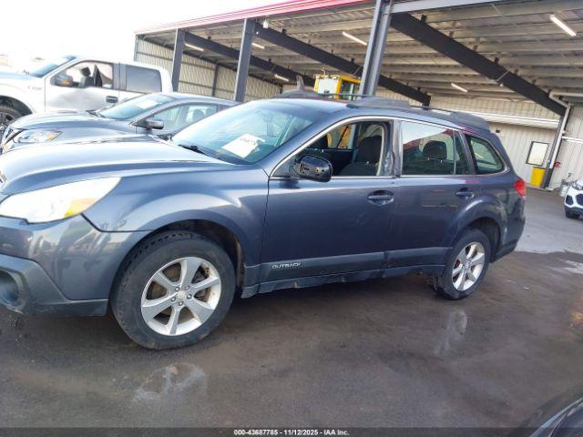 Subaru Outback 2.5i Image 7