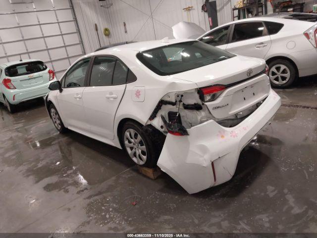 Toyota Corolla Le Image 11