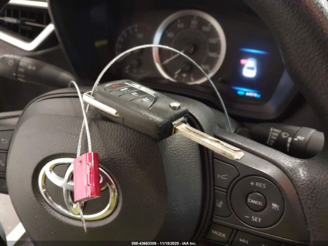 Toyota Corolla Le Image 4