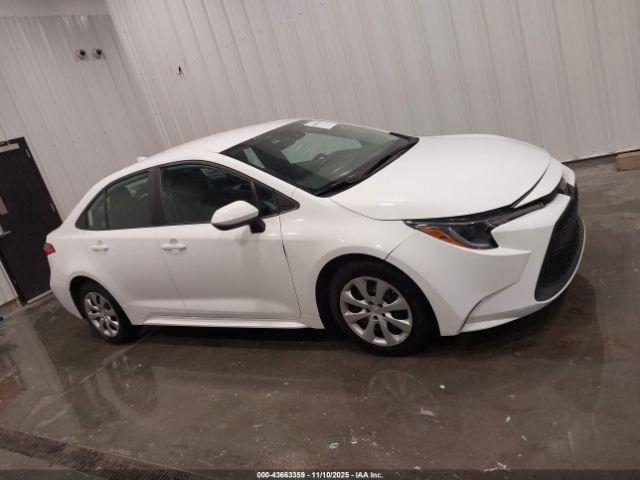 Toyota Corolla Le Image 9