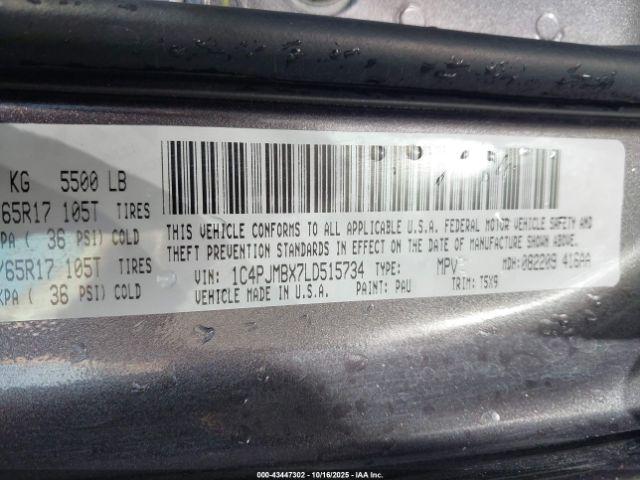 Jeep Cherokee Trailhawk 4x4 Image 14