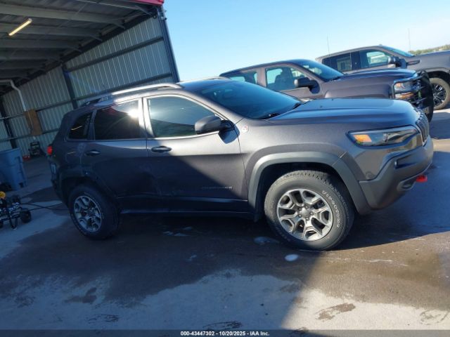 Jeep Cherokee Trailhawk 4x4 Image 17