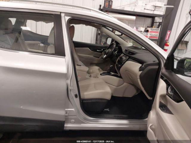 Nissan Rogue Sl Image 17