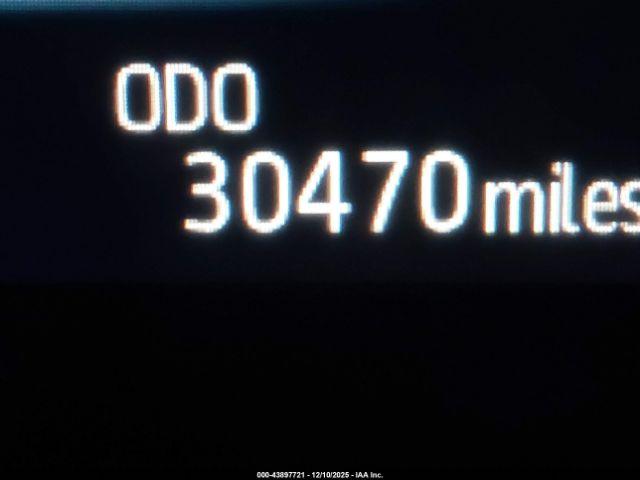 Toyota Avalon Limited Awd Image 6