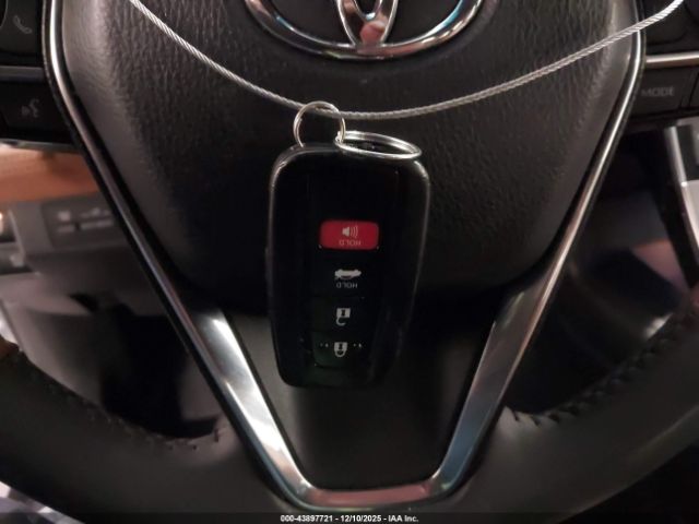 Toyota Avalon Limited Awd Image 12