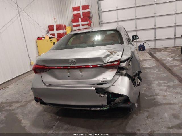 Toyota Avalon Limited Awd Image 15