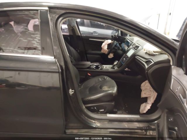 Ford Fusion Titanium Image 8