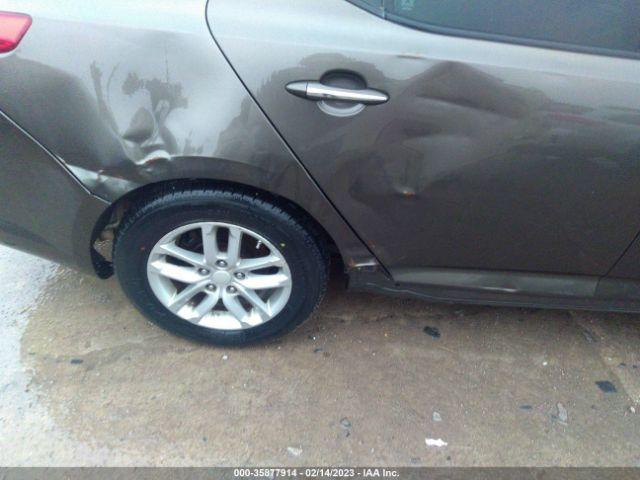 Kia Optima Lx Image 4